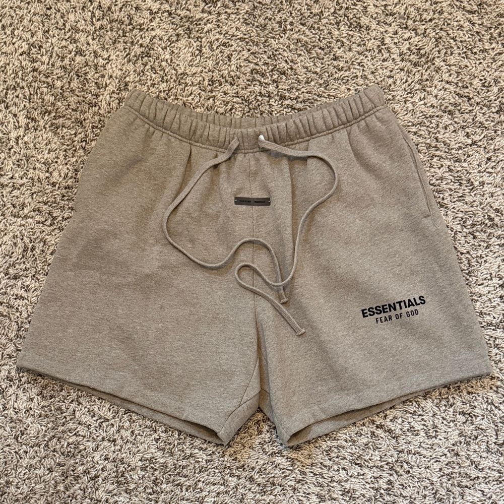 Essentials Fear of God Gray Shorts